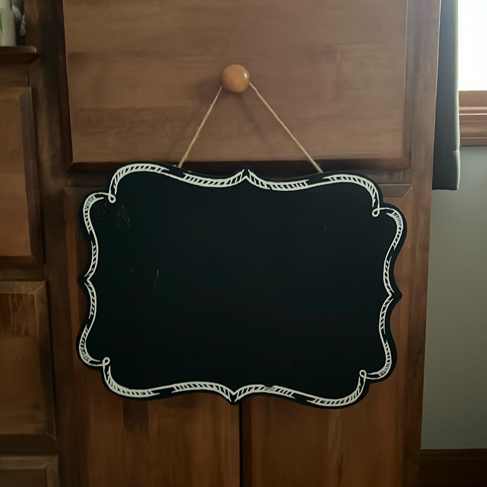 Hang up chalk board
